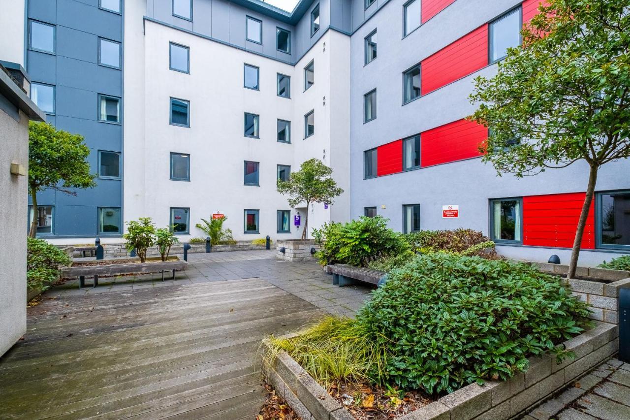 Hoo 1 Night Free Comfortable Ensuite Rooms, Gillingham - Sk מראה חיצוני תמונה